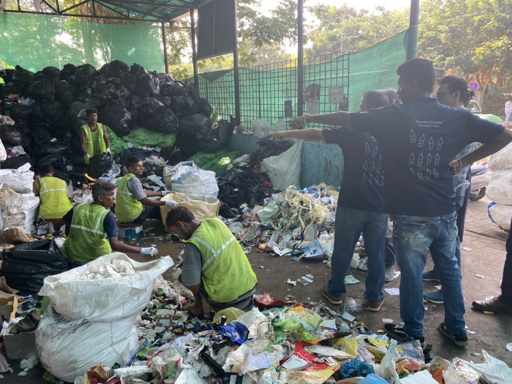 Sorting plastic waste in India - GEM 2023