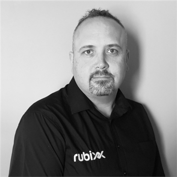 Growth moves front of house for Rubixx after Innovate UK EDGE support